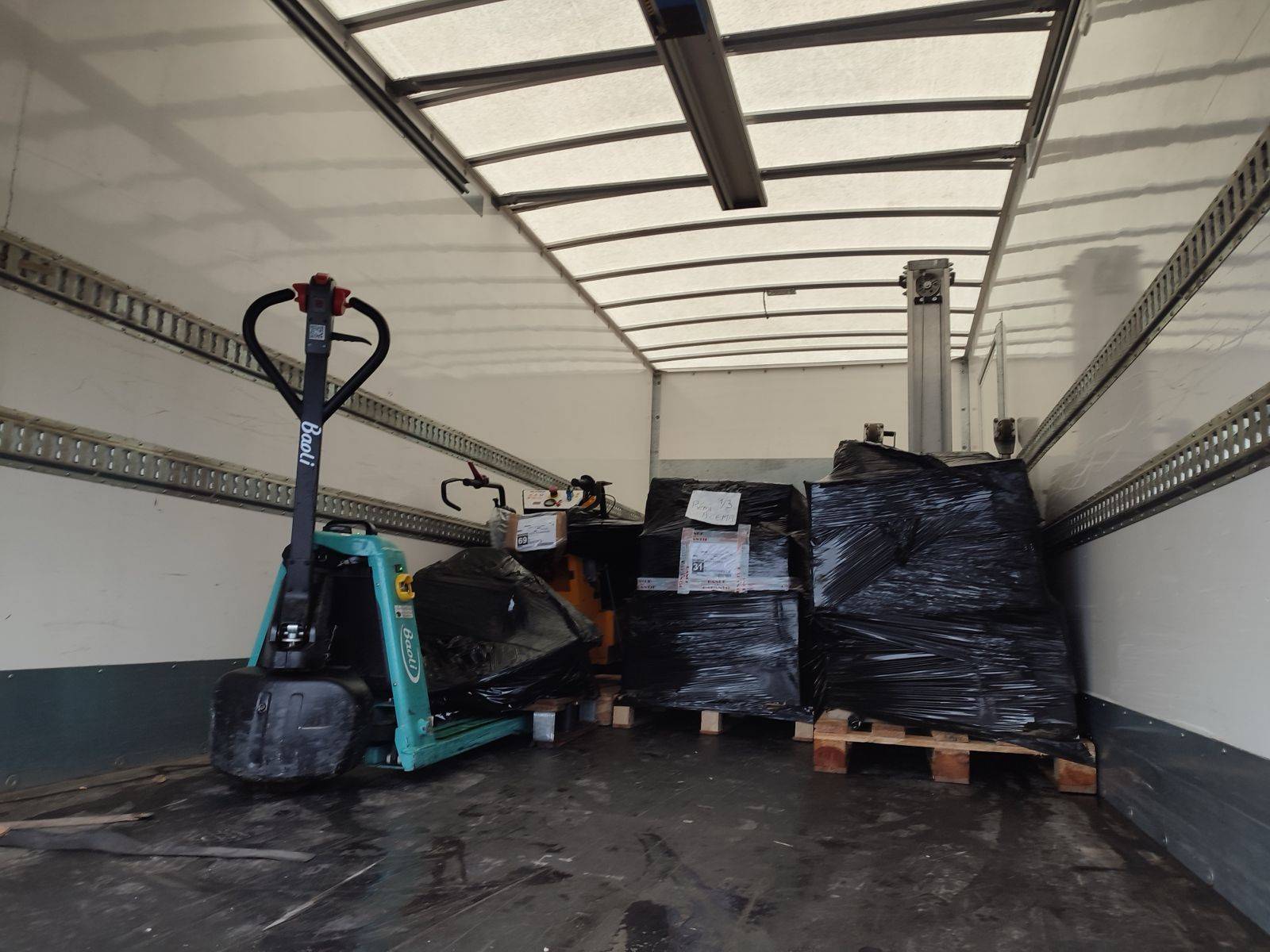 Service de transport sur mesure pour l'envoie de produits pharmaceutiques en Europe depuis Paris en Île-de-France