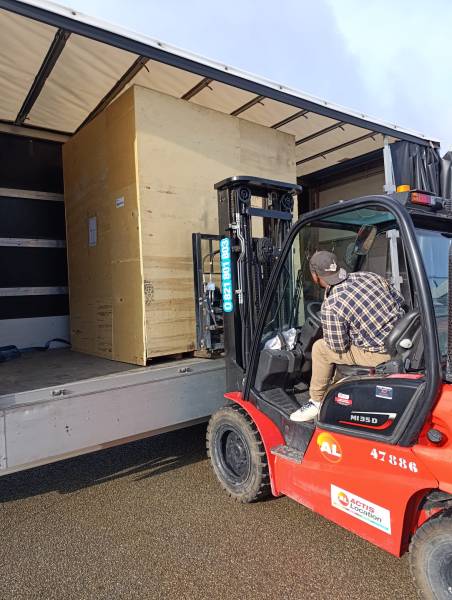 Devis transport machine industrielle en caisse bois de Lyon vers Marseille (France)