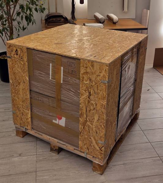 Transport d'œuvre d'art dans un caisse sur-mesure de Paris (France) vers Miami (USA)